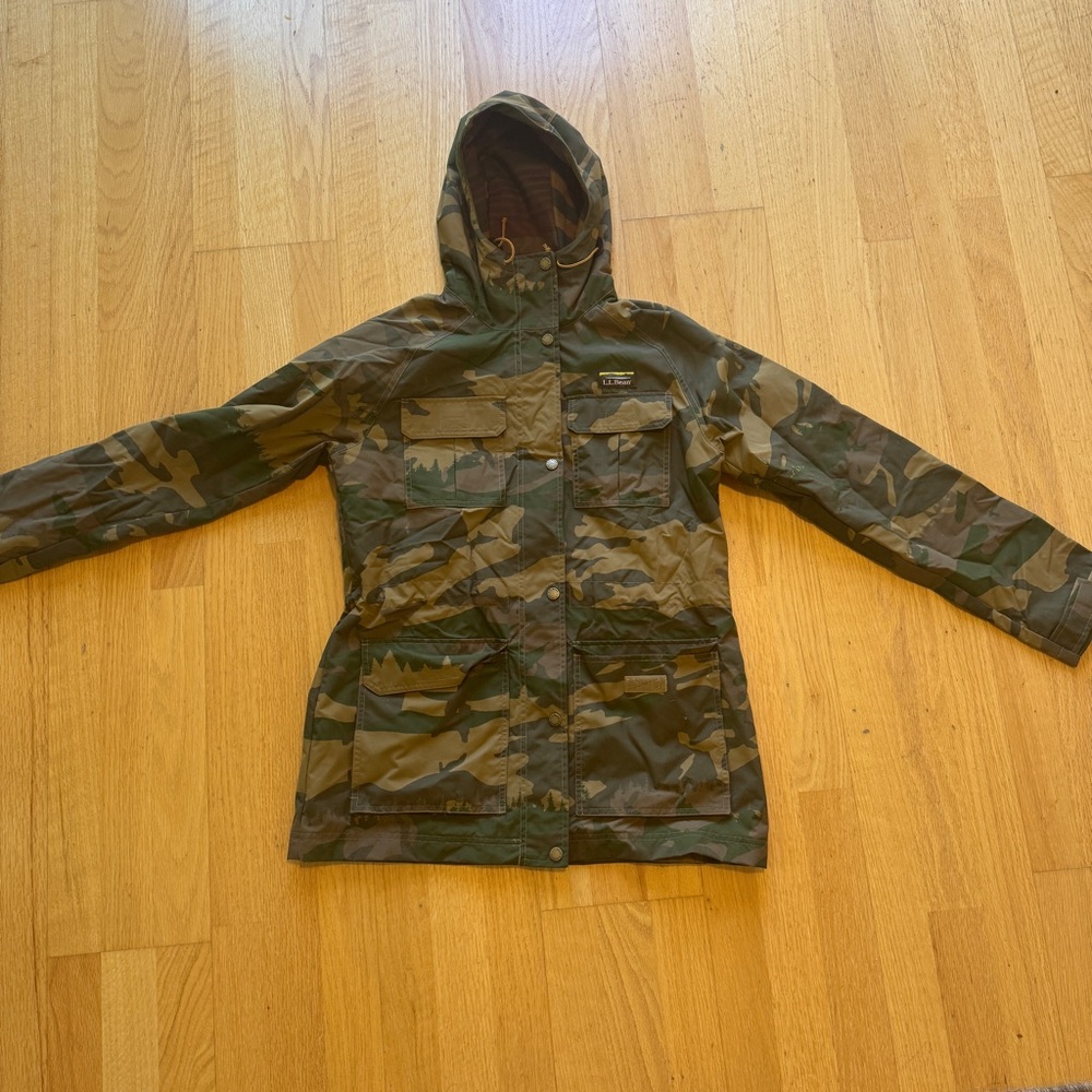 LL Bean Women’s Mountain Classic Camouflage Jacket